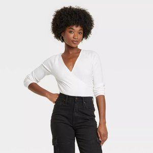 Women's Slim Fit Long Sleeve V-Neck Wrap Shirt - Universal Thread, Small, White